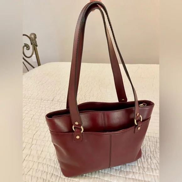 Etienne Aigner Burgundy Leather Shoulder Bag - Picture 2 of 15